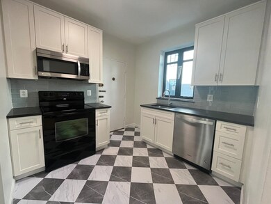 569 Washington St unit 17, Brookline, MA 02446 - photo 3