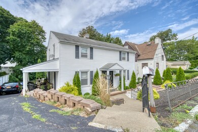 86 Highland Rd, Staten Island, NY 10308 - photo 2