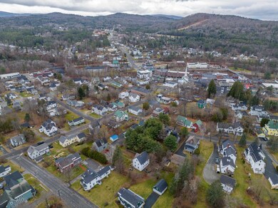 99 Pleasant St unit 2, Littleton, NH 03561 - photo 5