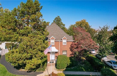 225 3rd St, Staten Island, NY 10306 - photo 6