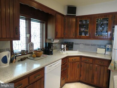 1636 W High St, Haddon Heights, NJ 08035 - photo 5