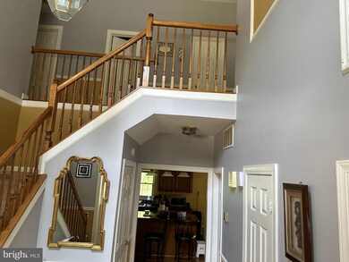 2215 Arctic Fox Dr, Bowie, MD 20721 - photo 2