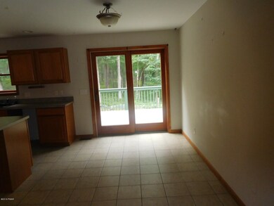130 Weasel Rd, Dingmans Ferry, PA 18328 - photo 4