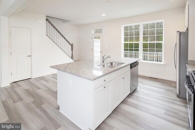 276 Buckeye Cir, La Plata, MD 20646 - photo 6