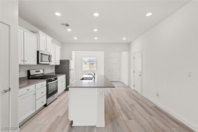 2739 Avril Point St, Las Vegas, NV 89156 - photo 7