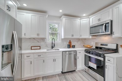 6407 Eastern Pkwy, Baltimore, MD 21214 - photo 3