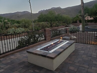Front firepit