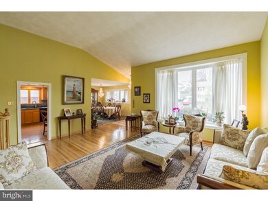 308 Warren Blvd, Broomall, PA 19008 - photo 3