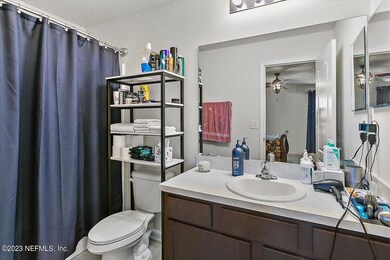 432 Aralia Ln, Jacksonville, FL 32216 - photo 6