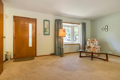 Living Room (2)