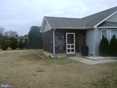 221 Duke of Kent St, Chestertown, MD 21620 - photo 3