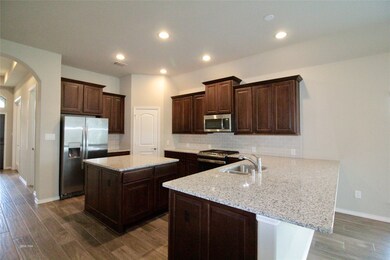 9403 Kingsford Valley Ct, Tomball, TX 77375 - photo 7