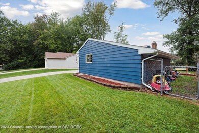 3208 Cardiff Ct, Lansing, MI 48911 - photo 3