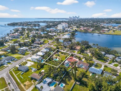 Minutes to Downtown St Pete - Located in the highly sought after neighborhood in NE St Pete