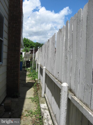 113 E Patterson St, Saint Clair, PA 17970 - photo 5