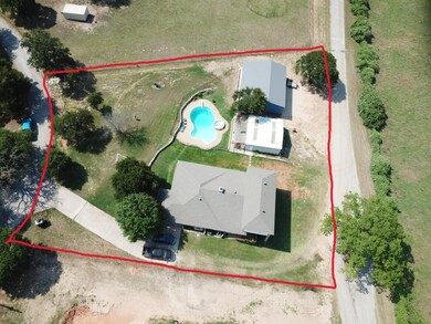 829 Jane Ln, Weatherford, TX 76085 - photo 2