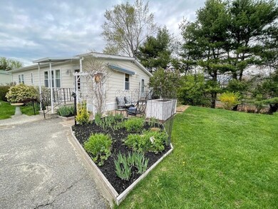 239 Ayer Rd unit 88, Littleton, MA 01460 - photo 4