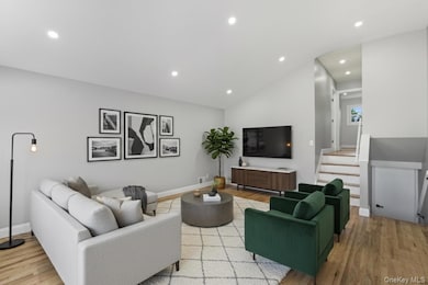 792 Glendale Rd, West Babylon, NY 11704 - photo 7