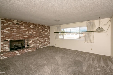 Living Room w/Fireplace