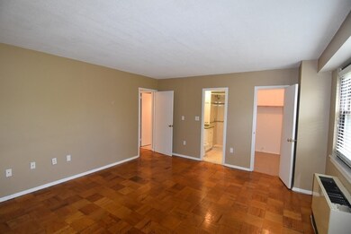 9 Hawthorne Place unit 6M, Boston, MA 02114 - photo 7
