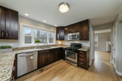 4345 Hoover St, Rolling Meadows, IL 60008 - photo 6