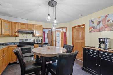 21 Woodbine St, Worcester, MA 01603 - photo 5