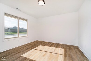 202 Asbury Dr, Anderson, IN 46013 - photo 3