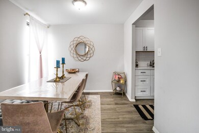 114 Duvall Ln unit 203, Gaithersburg, MD 20877 - photo 4