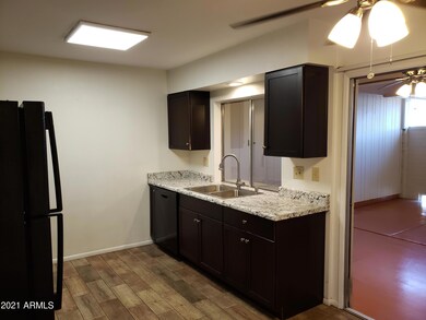 13671 N Newcastle Dr, Sun City, AZ 85351 - photo 3