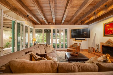 Family Room 1
