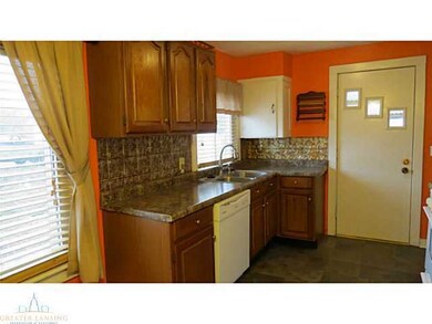 4800 Christiansen Rd, Lansing, MI 48910 - photo 4