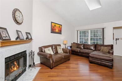 Living room 2