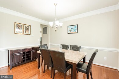 10806 Hunting Ln, Columbia, MD 21044 - photo 4