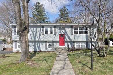 2 Lucille Dr, Greenville, RI 02828 - photo 2