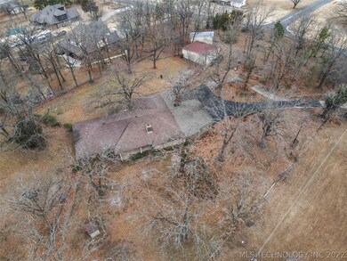 19550 E 121st St S, Broken Arrow, OK 74014 - photo 4