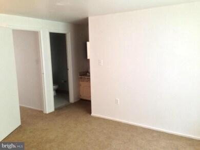 817 Barkley Dr, Fredericksburg, VA 22407 - photo 7