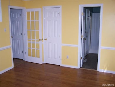 Downstairs Master Suite with Walk-in Closet!