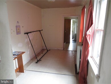 517 Maple St, Reading, PA 19602 - photo 6