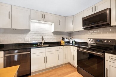 14 Walker Rd unit 6, North Andover, MA 01845 - photo 4