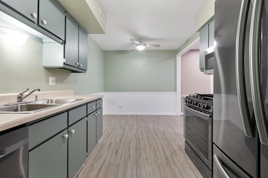 817 Wellington Ave unit U43, Elk Grove Village, IL 60007 - photo 7