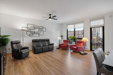 1240 S 2nd St unit 306, Minneapolis, MN 55415 - photo 4