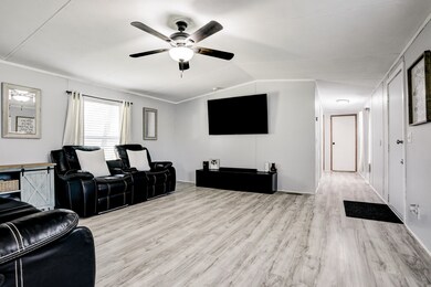 4503 County Road 138d, Alvin, TX 77511 - photo 6