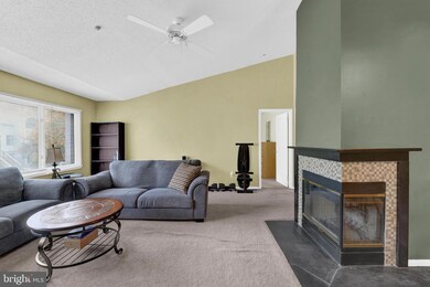 2602 Creekside Dr unit 2602, Newark, DE 19711 - photo 3