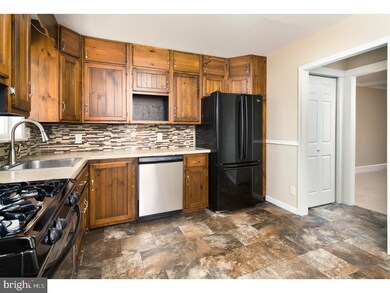 1346 Fern Ave, Reading, PA 19607 - photo 7