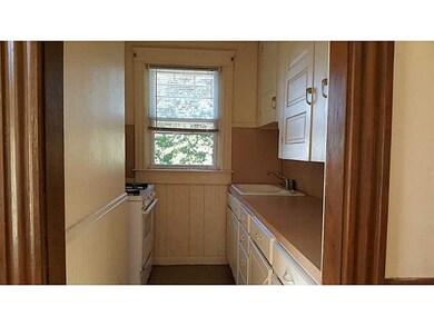 275 Lafayette St, Pawtucket, RI 02860 - photo 5