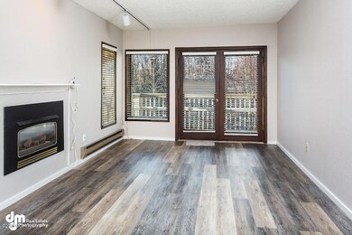Living Room_DMD_8299-SMALL