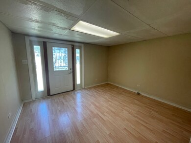 625 Santa fe Ave, Carpentersville, IL 60110 - photo 2