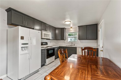 1067 Coral Cir, Conway, PA 15027 - photo 6