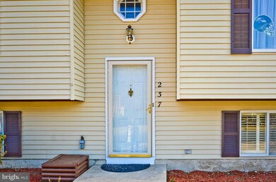 237 Sandhill Rd, Essex, MD 21221 - photo 3