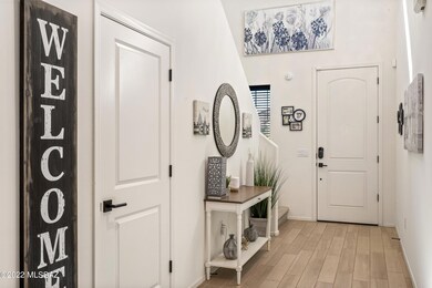 04-Entryway